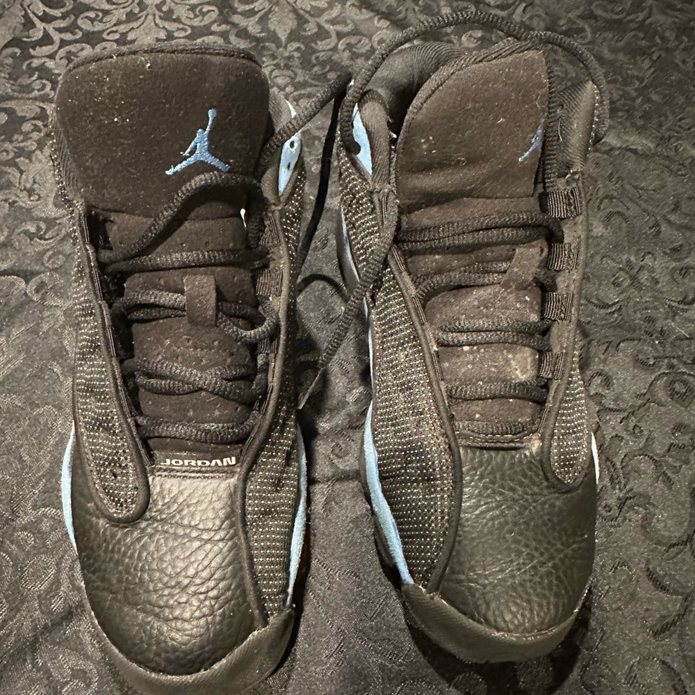 Nike Air Jordan 13 Retro Black Hyper 884129-041 Boys Size 4Y